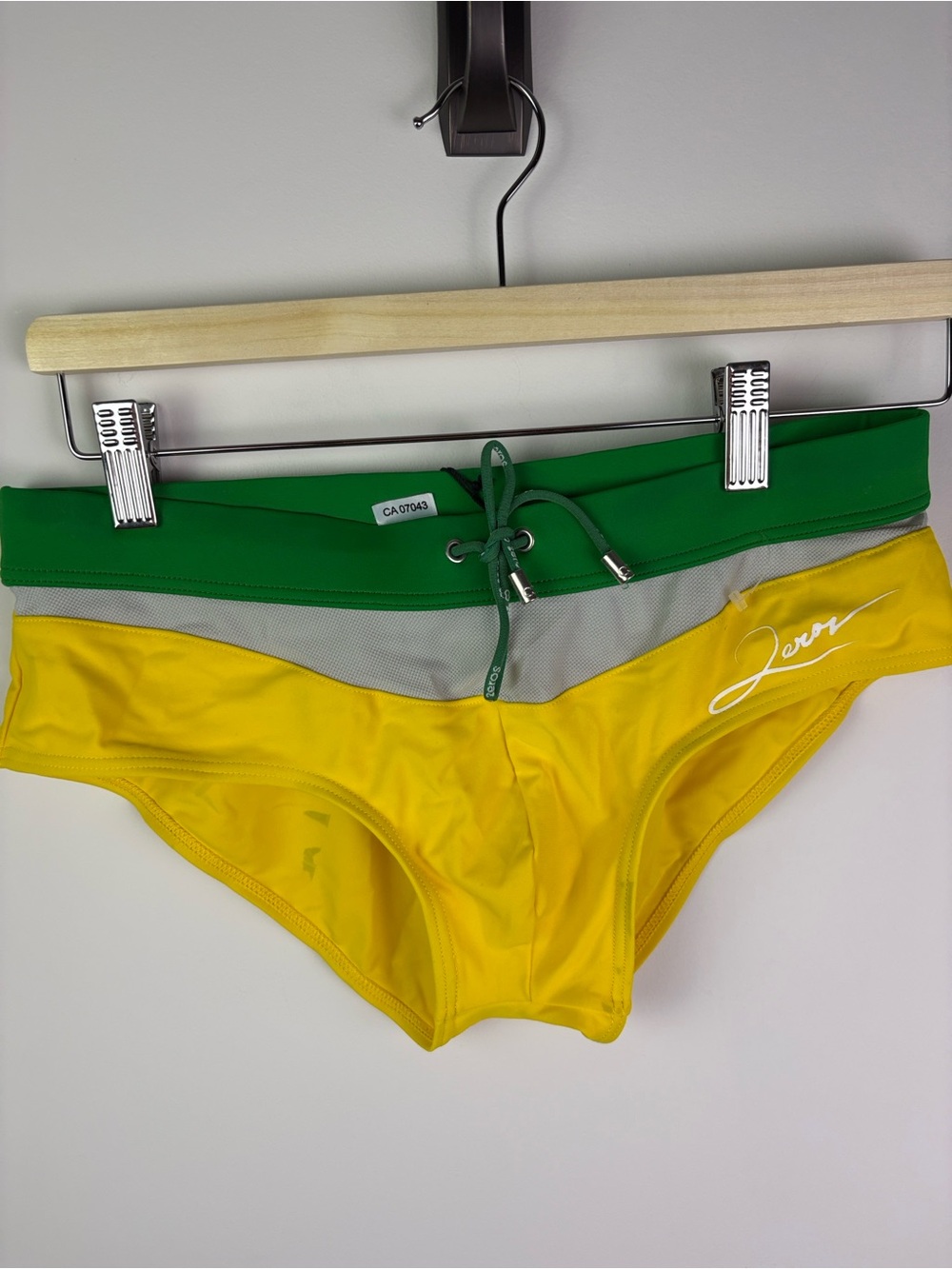 NWT 2Eros Men's Colorblock Swim Briefs in Green & Yellow size M